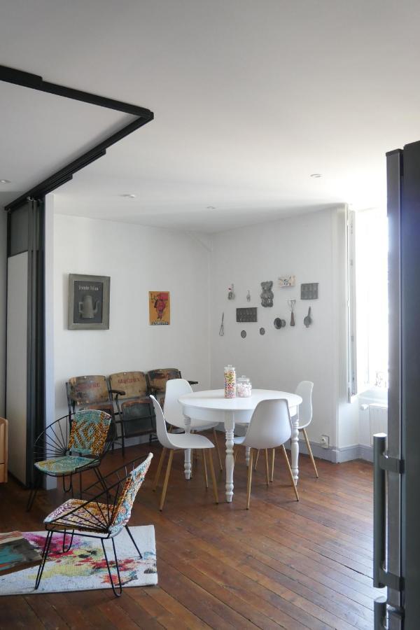 Surprenantes - La Biscuiterie Apartment Luaran gambar